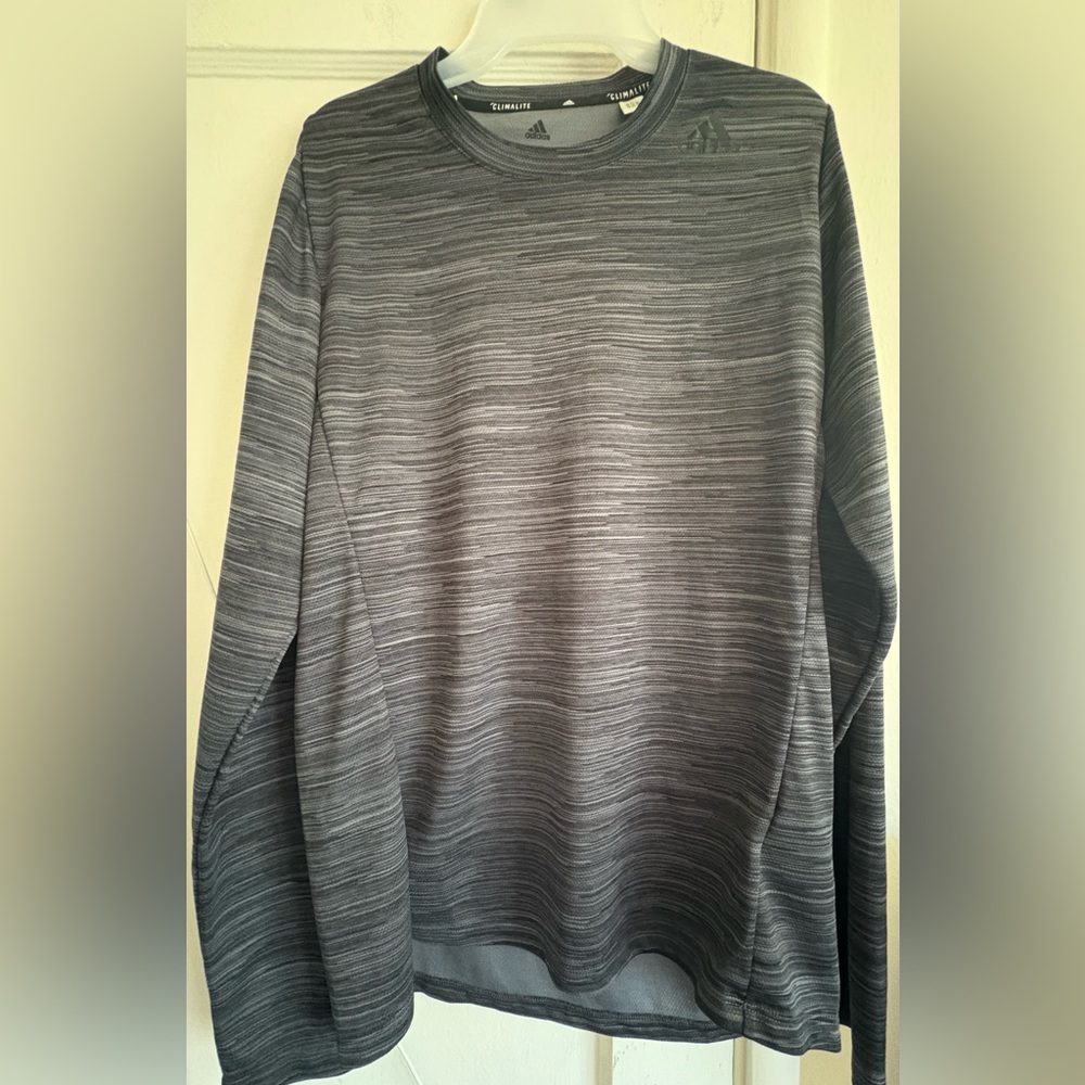 adidas Men's Long Sleeve Gray Tee